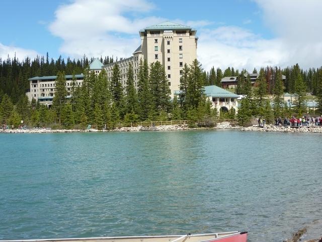 Emerald-Lake-Hotel