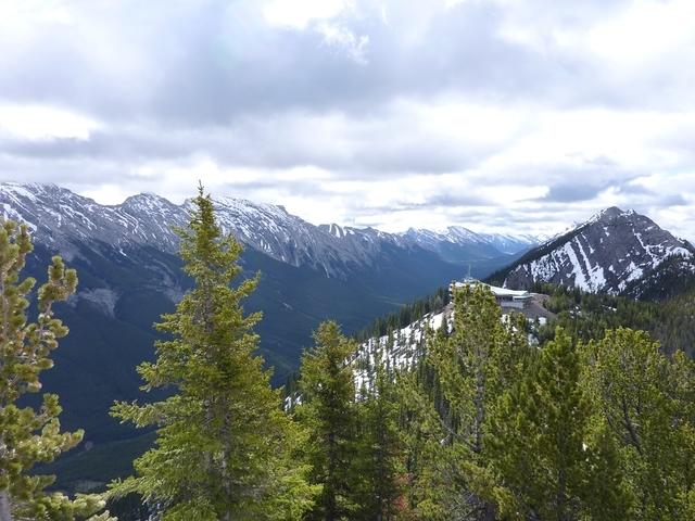 View-From-Sulphur-Mountain-07