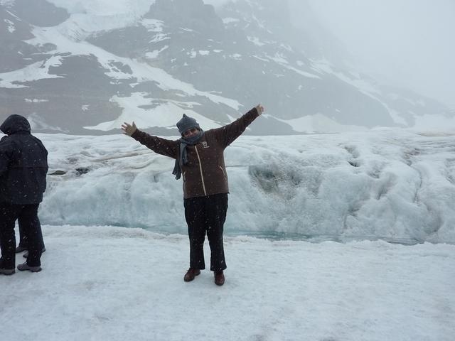 Athabasca-Glacier-06