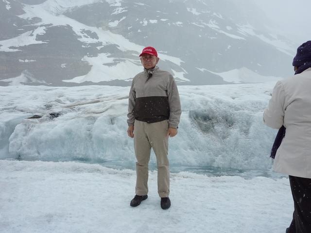 Athabasca-Glacier-07