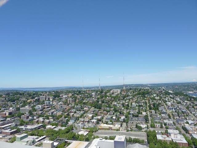 Space-Needle-03