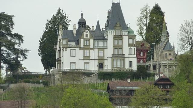 Lucerne Modest Lakeside Residence