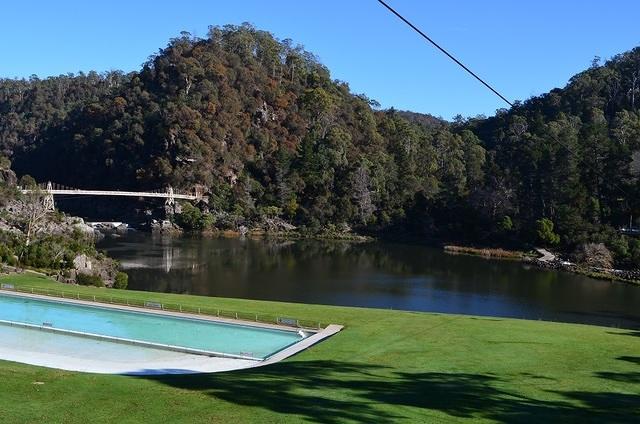 Cataract Gorge 01