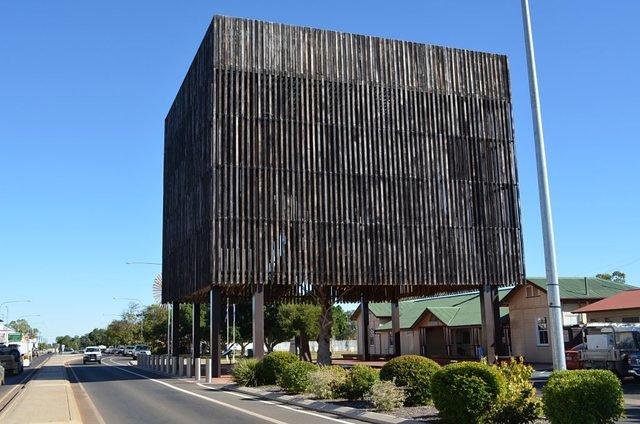 Tree Of Knowledge Barcaldine 01